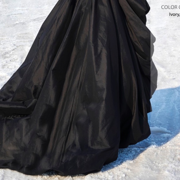 LizLuo Bridal - Picture 5 of 5